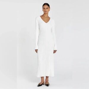 DISSH White Long Sleeve Ribbed Dress